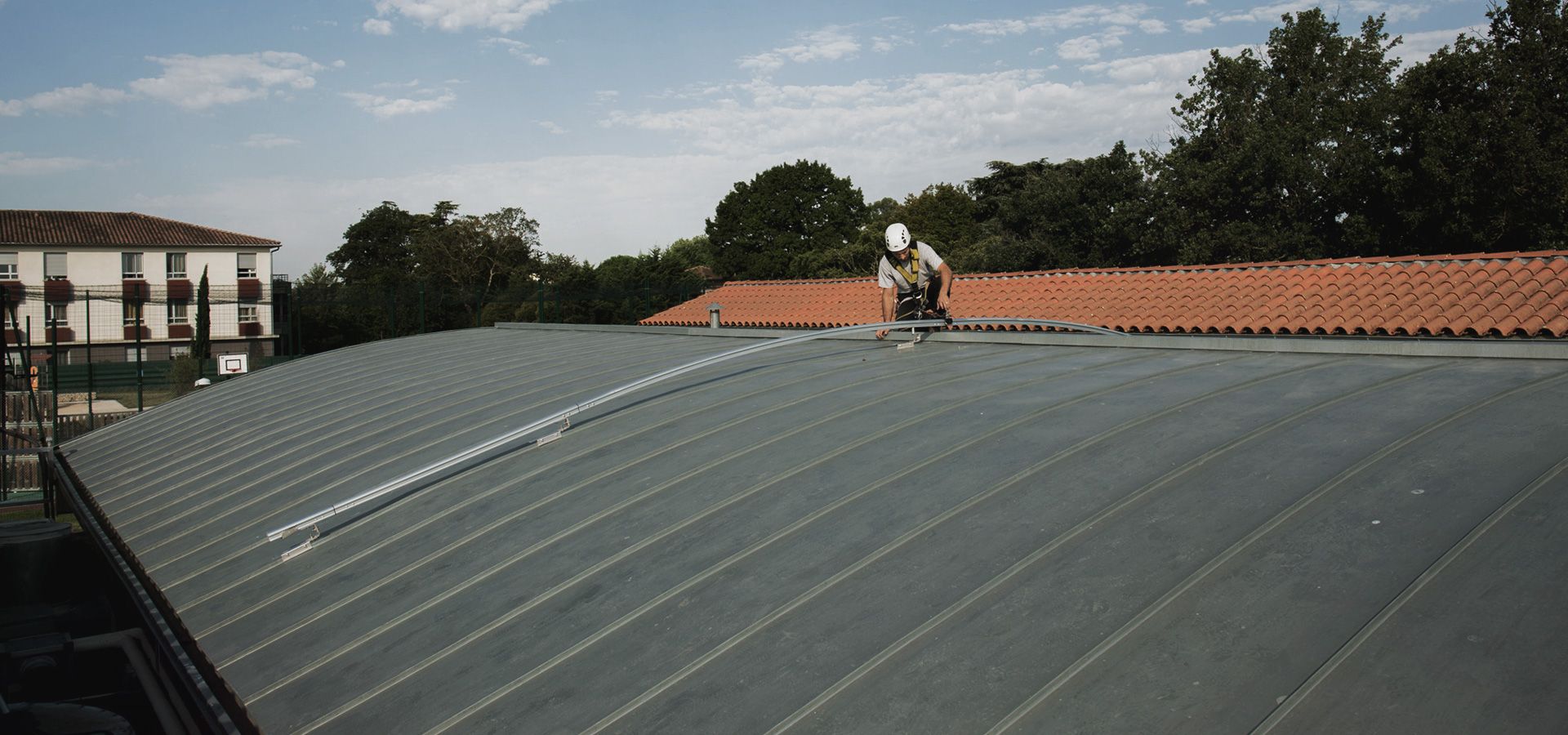 Maintenance system for tile roof in France