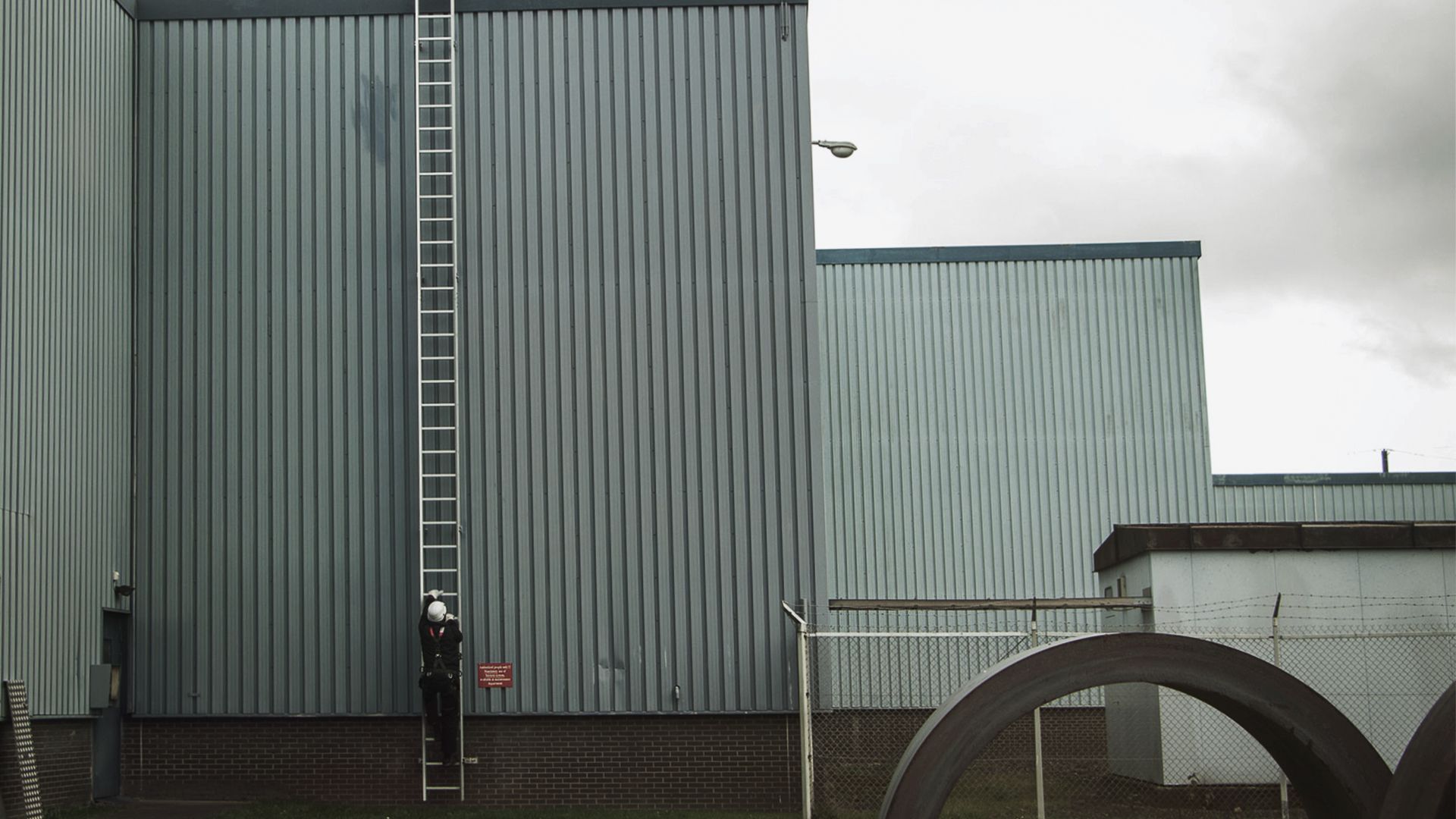 Solutions d'accès aux toits de l'usine Goodyear