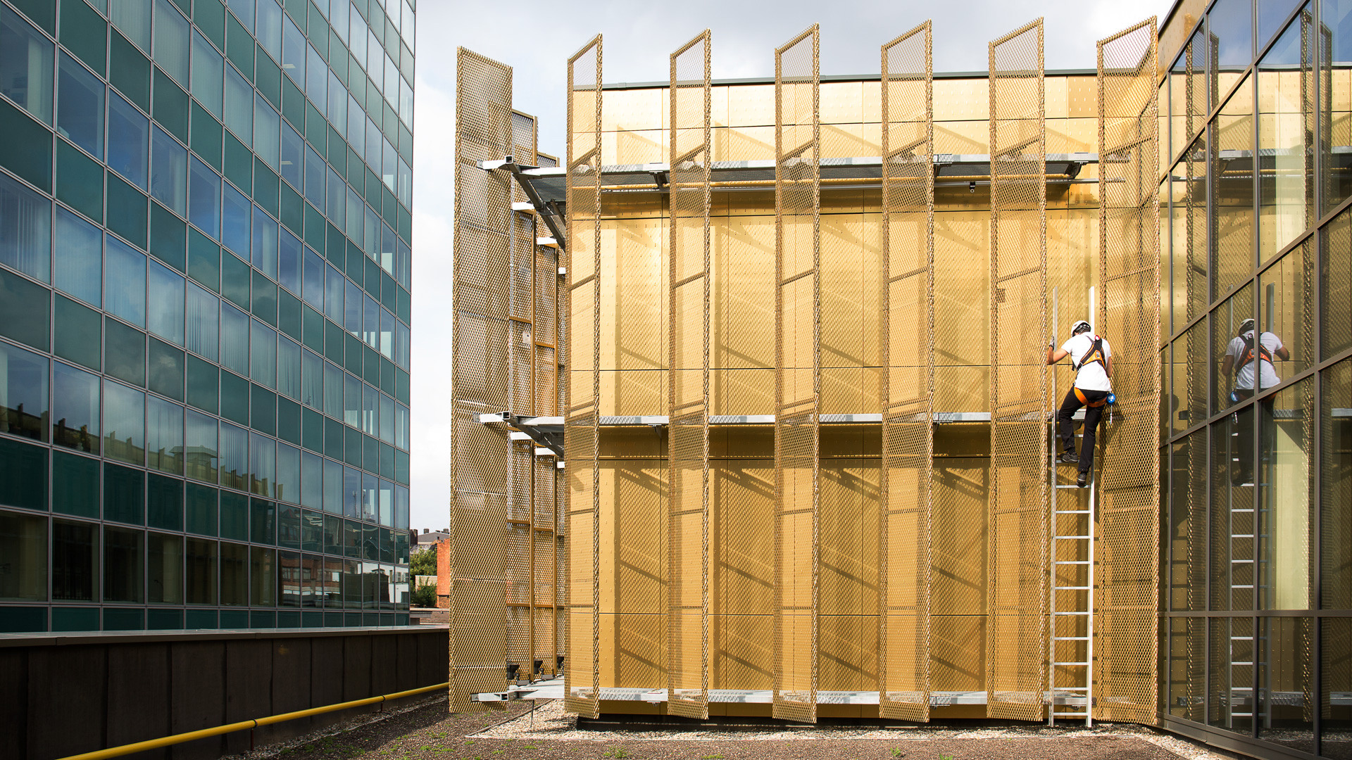 Installazione su centro commerciale Rive Gauche