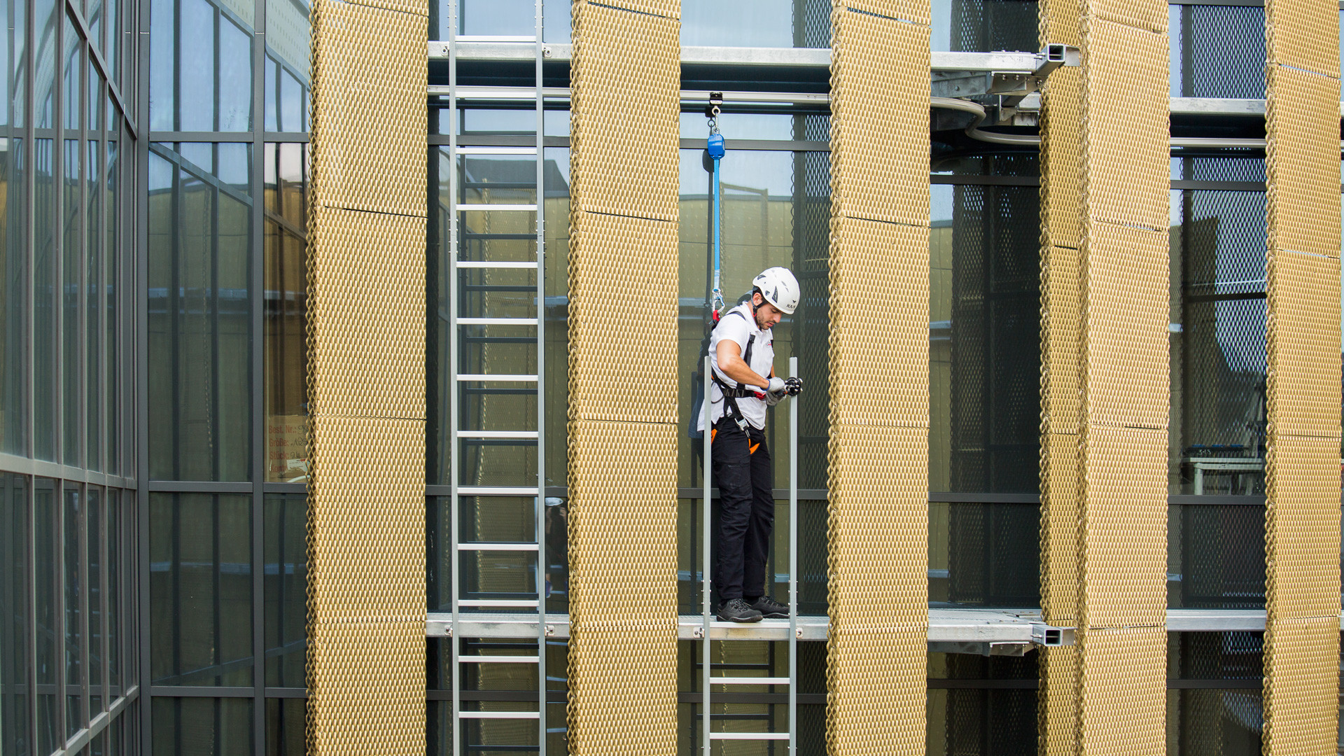 Installazione su centro commerciale Rive Gauche