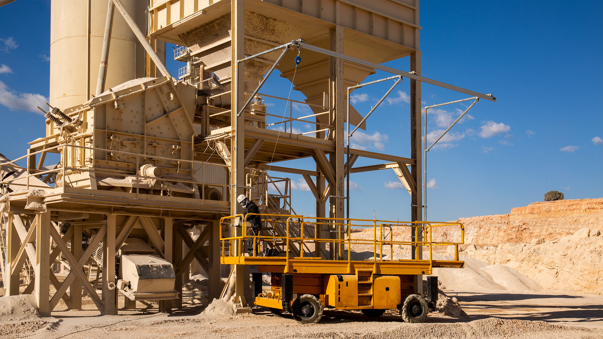 SafeAccess and Flexbow on a cement factory