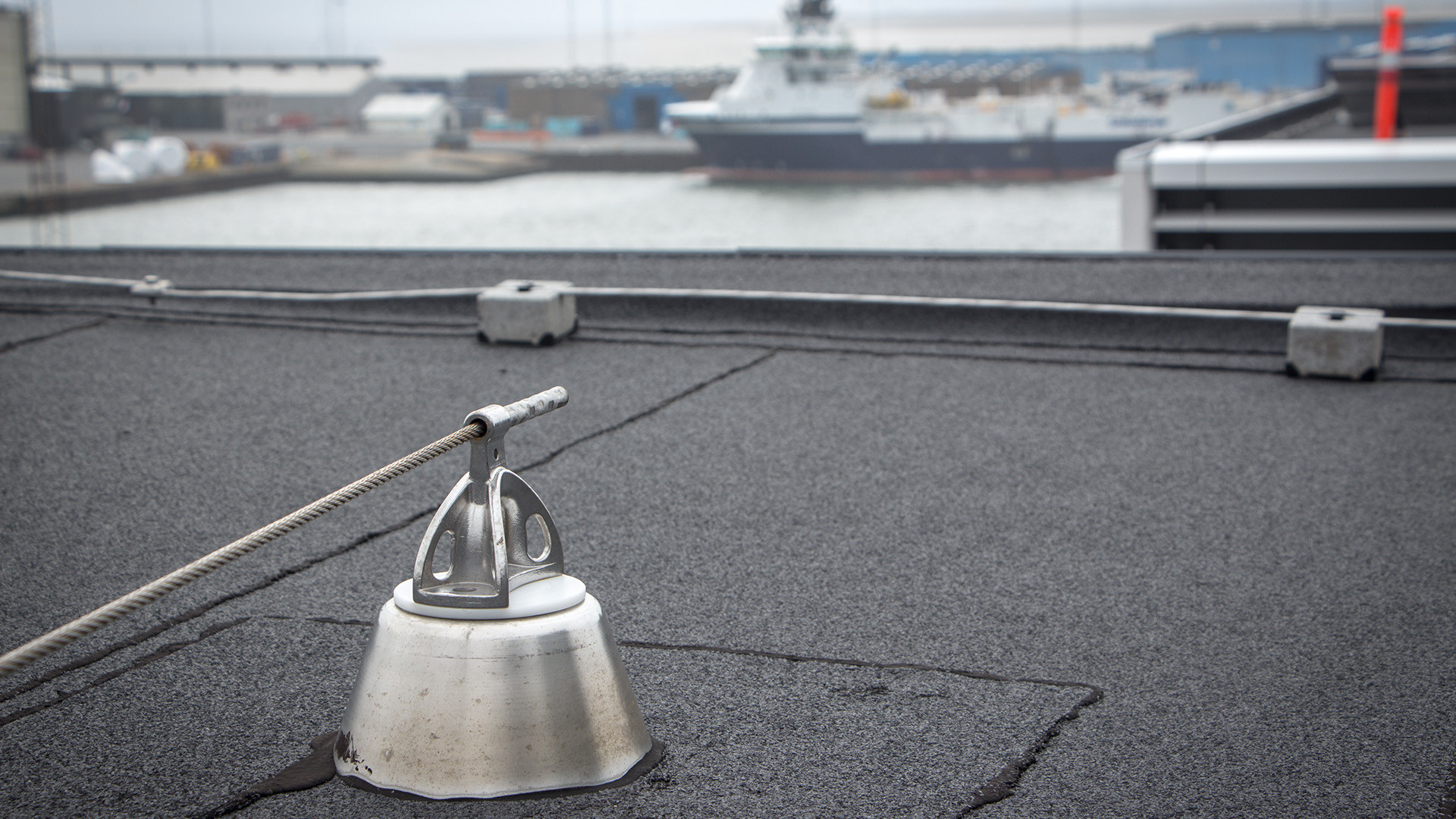 Safe access to the roof of Maersk Company Building