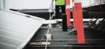 SecuRope钢缆生命线安装在热甲板屋顶